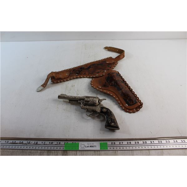 Texan Jr. Revolver Toy with Leather Holster - As Is