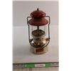 Image 1 : Coleman Kerosene Lantern - 10/57