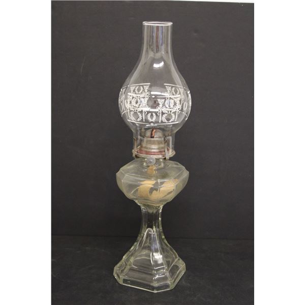 Glass Kerosene Lamp 19'' - Grand Rapids