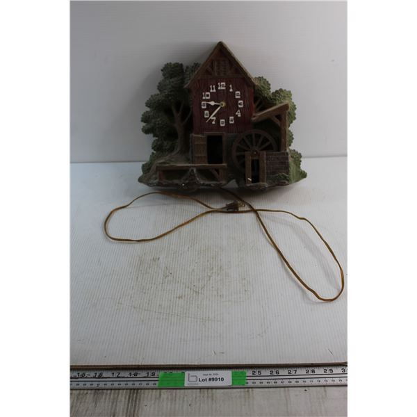 Spartus Water Wheel House Electric Clock - Tested