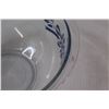 Image 6 : PYREX Blue Flowers & Ribbon Pattern 1.5L Bowl - 8.5" x 3.5"