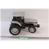 Image 1 : White 6215 Model Tractor FWA + Duals - 1:16 Model Scale