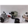 Image 4 : (4) Fishing Reels: Johnson, Okuma, Zebco, Penn Monofil, as is
