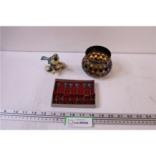 Blue Bird Ceramic Figurine, Miniature d'oeuvres Forks Set, Stained Glass Tea Light Holder