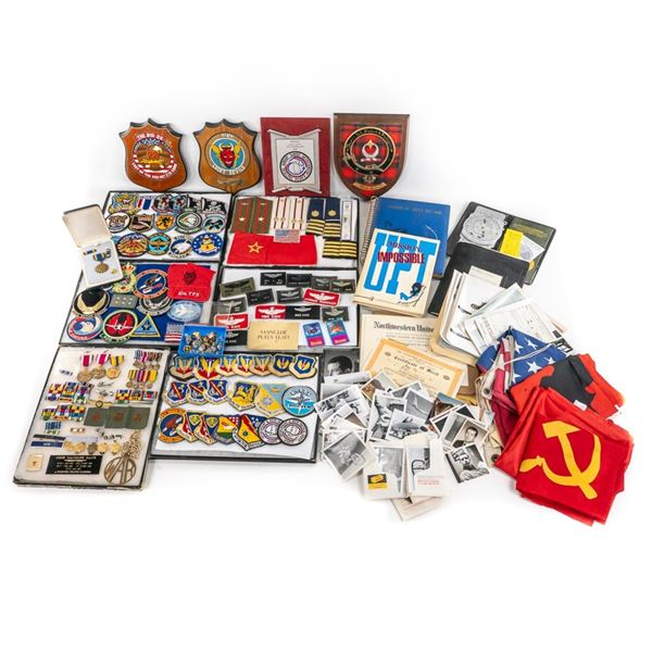 Vietnam War USAF Pilot Medal-Squadron Patch Group