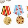 Image 6 : WWII Soviet Russian Medal Badge Lot-Red Banner