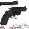 Image 4 : 4 Movie Prop Revolvers