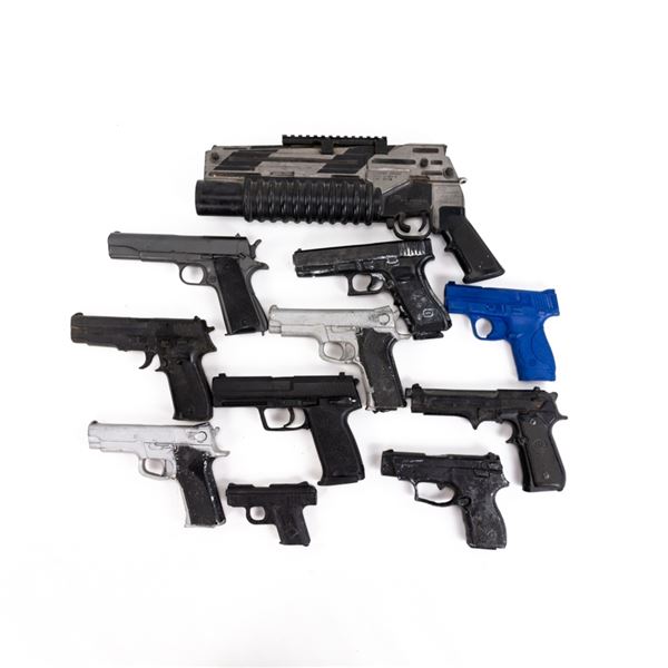 11 Rubber Movie Prop Guns