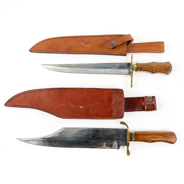 2 Bowie Knives