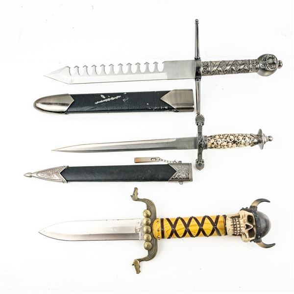 3 Display Daggers