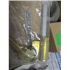 Image 3 : FLAT C/W TOOLS, ACCESSORIES