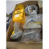 Image 4 : FLAT C/W TOOLS, ACCESSORIES