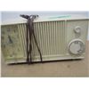 Image 2 : COLLECTABLE RADIO