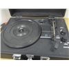 Image 2 : COLLECTABLE:  PORTABLE VICTROLA