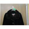 Image 2 : FUR COAT