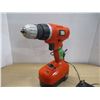 Image 3 : BLACK & DECKER DRILL, BATTERY & CHARGER (RUNNING)