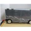 Image 3 : MODEL HIGHWAY TRACTOR & TRAILER