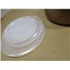 Image 2 : 5 STAINLESS STEEL BOWLS C/W LIDS
