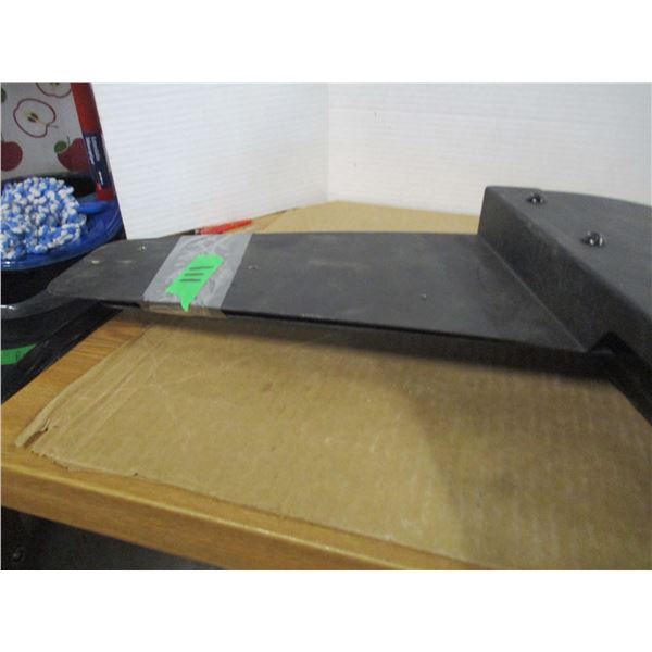 FREIGHT DAMAGE (AS IS):  PAIR OF LONG SHANK MUD FLAPS