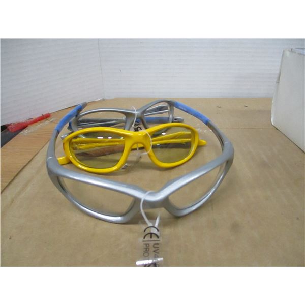 STORE CLOSE-OUT (AS IS):  APPROX. 12 SUNGLASSES