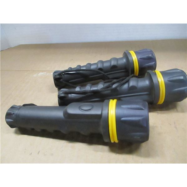 STORE CLOSE-OUT (AS IS):  3 SMALL FLASHLITES