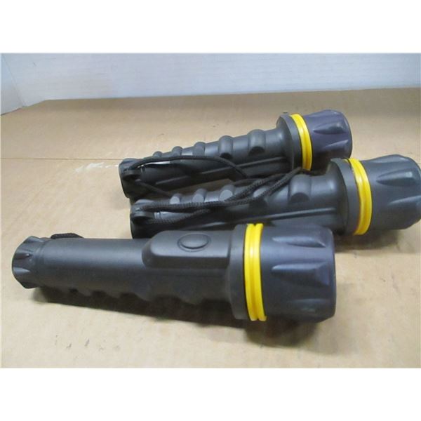 STORE CLOSE-OUT (AS IS):  3 SMALL FLASHLITES