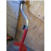 Image 3 : LIKE NEW:  MANUAL ICE AUGER