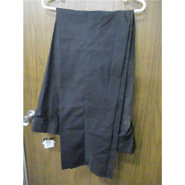 FREIGHT DAMAGE (AS IS):  WORK PANTS (SIZE 46)