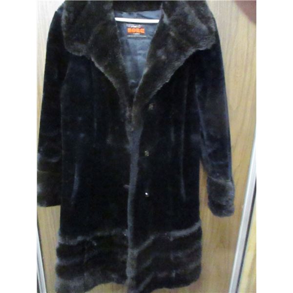 FAUX FUR COAT (SIZE ?)