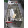 Image 1 : Wells LLF14 Countertop Electric Deep Fryer w/ Fry Baskets