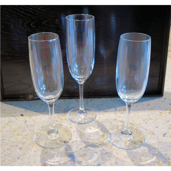 Qty Approx. 29 Champagne Flute Glasses