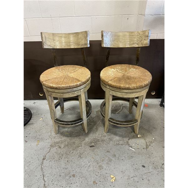 swivel stools 24 inches to see