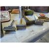 Image 2 : Vintage items, razors, flashlight, lighter made in Japan, Barbour, special sharpener, etc.
