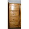 Image 1 : 4 drawer oak file cabinet (242)
