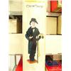 Image 5 : Huge cart full of Christmas items: nutcrackers, dolls, rambling rose, etc. (242)