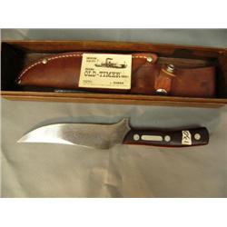 Old timer skinning knife, property of John Wayne's son, (3)