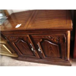 Oak serving bar (241)