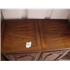 Image 2 : Oak serving bar (241)
