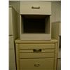 Image 3 : Lot of three white dressers , three night stands and a lamp (241)