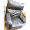 Image 1 : Black leather recliner (24!)