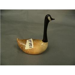 CHOICE ON 4: #.5" ivory and whalebone Canadian geese Aningayou