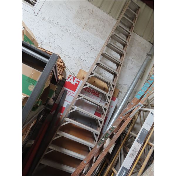 FG 12' Stepladder