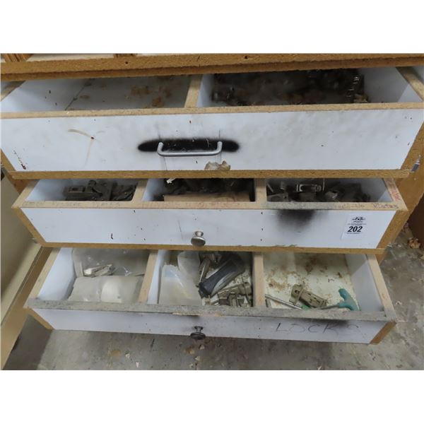 Asst. Drawer/Door Cabinet Hardware in Work Bench
