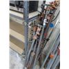 Image 1 : 13-Medium Wood Clamps - 14 X $
