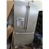Image 1 : LG S/S French Door Ref/Freezer w/Ice Maker