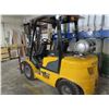 Image 3 : Hyundai 30L7A 6K Lb. Cap LP Air Tire Forklift w/Triple Mast and Side Shift