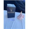 Image 5 : Royal Doulton Invitation Figurine