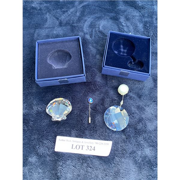 Swarovski SCS Crystal Blue Sun-catcher & Scallop Shell