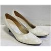 Image 1 : 1970S LADIES WHITE HIGH HEELS SIZE 8