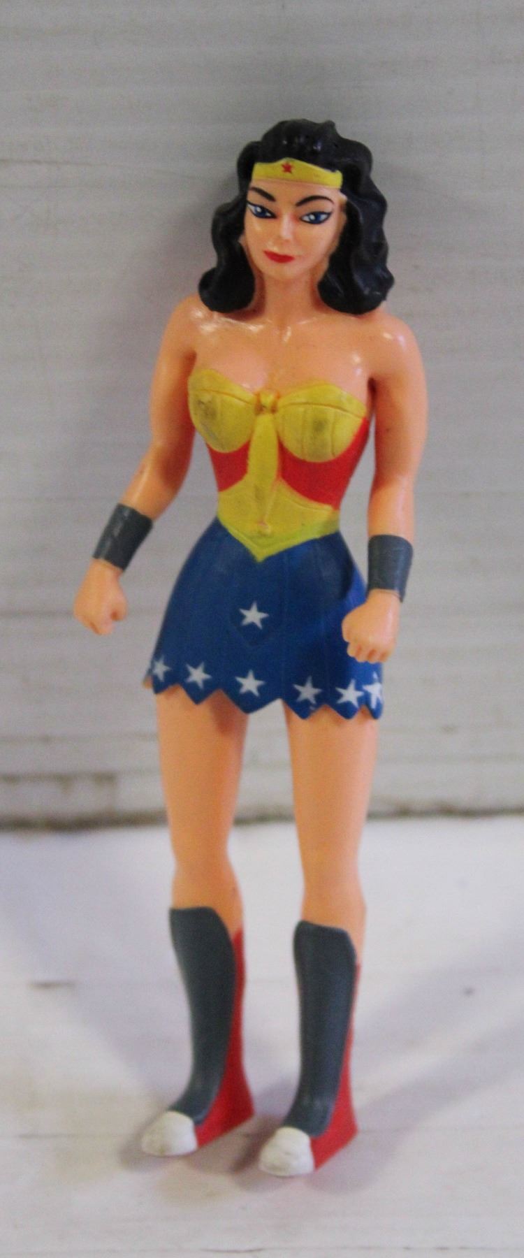 Dc Comics Wonder Woman Bendyfig - Noble Collection - TV & Movies Dc Comics Wonder Woman Bendyfig - Noble Collection - TV & Movies